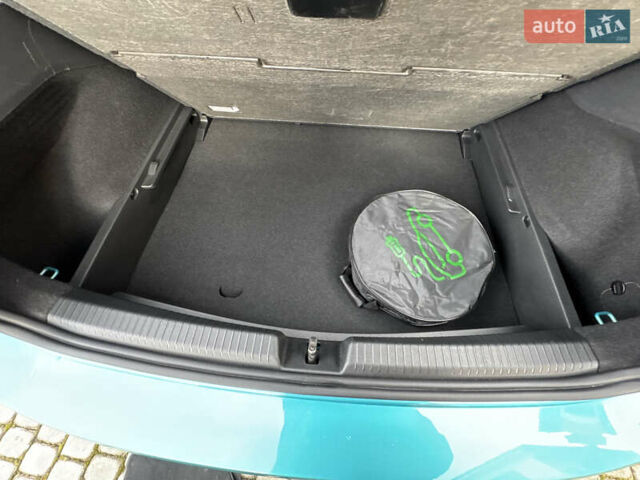 Зеленый Фольксваген ID.3, объемом двигателя 0 л и пробегом 18 тыс. км за 18999 $, фото 101 на Automoto.ua