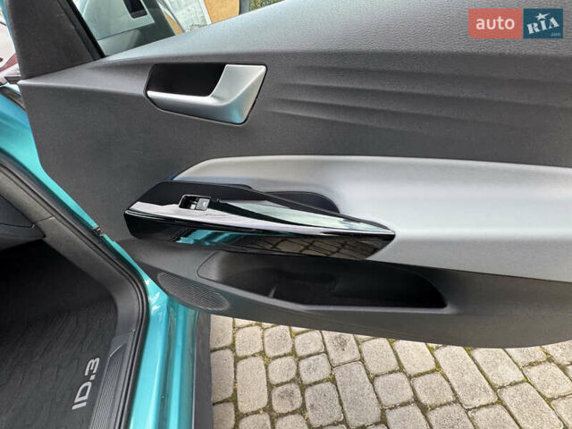 Зеленый Фольксваген ID.3, объемом двигателя 0 л и пробегом 18 тыс. км за 18999 $, фото 84 на Automoto.ua
