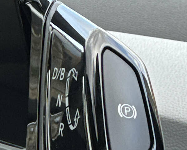 Зеленый Фольксваген ID.3, объемом двигателя 0 л и пробегом 18 тыс. км за 18999 $, фото 92 на Automoto.ua