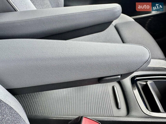 Зеленый Фольксваген ID.3, объемом двигателя 0 л и пробегом 18 тыс. км за 18999 $, фото 89 на Automoto.ua