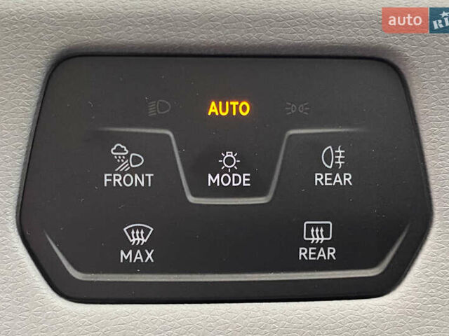 Зеленый Фольксваген ID.3, объемом двигателя 0 л и пробегом 117 тыс. км за 18250 $, фото 22 на Automoto.ua