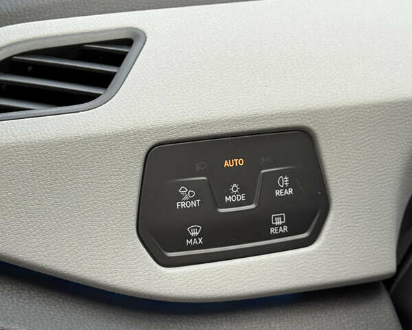 Зеленый Фольксваген ID.3, объемом двигателя 0 л и пробегом 18 тыс. км за 18999 $, фото 66 на Automoto.ua