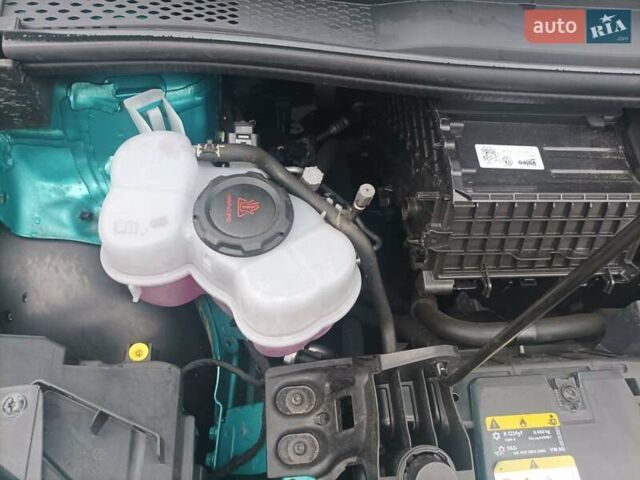 Фольксваген ID.3 2022 у Києві на Automoto.ua Зелений Фольксваген ID.3, об'ємом двигуна 0 л та пробігом 34 тис. км за 19339 $, фото 10 на Automoto.ua