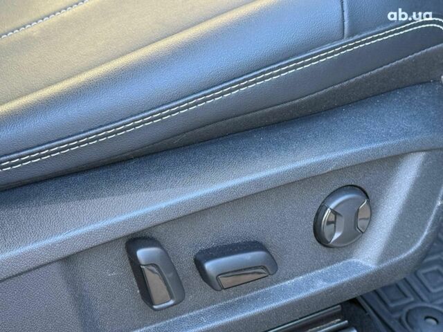 Білий Фольксваген ID.4, об'ємом двигуна 0 л та пробігом 47 тис. км за 22940 $, фото 21 на Automoto.ua