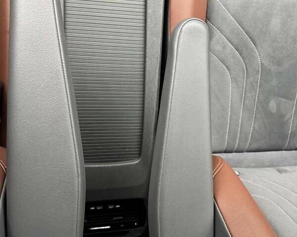 Белый Фольксваген ID.4, объемом двигателя 0 л и пробегом 56 тыс. км за 23500 $, фото 26 на Automoto.ua