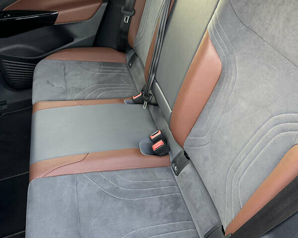 Белый Фольксваген ID.4, объемом двигателя 0 л и пробегом 191 тыс. км за 21400 $, фото 15 на Automoto.ua