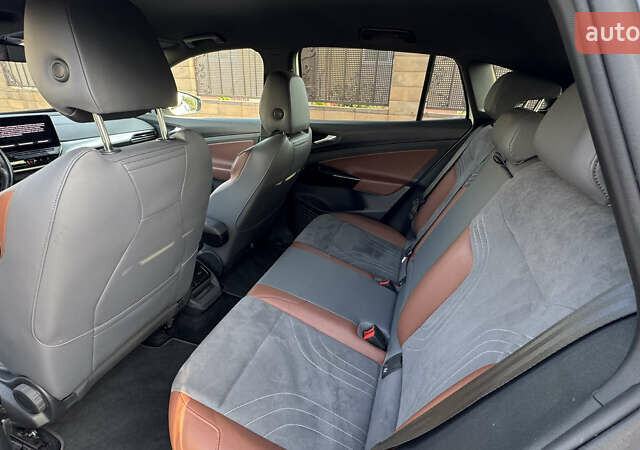 Белый Фольксваген ID.4, объемом двигателя 0 л и пробегом 131 тыс. км за 22500 $, фото 19 на Automoto.ua