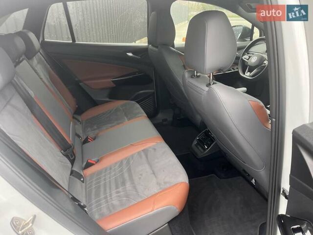 Белый Фольксваген ID.4, объемом двигателя 0 л и пробегом 108 тыс. км за 21500 $, фото 22 на Automoto.ua