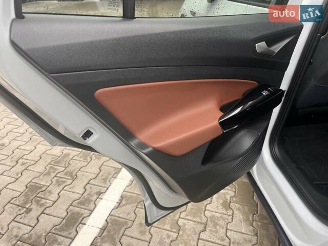 Белый Фольксваген ID.4, объемом двигателя 0 л и пробегом 108 тыс. км за 21500 $, фото 15 на Automoto.ua