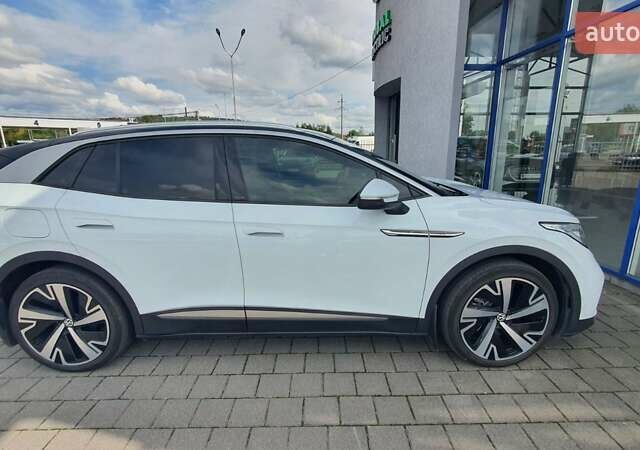 Белый Фольксваген ID.4, объемом двигателя 0 л и пробегом 16 тыс. км за 28900 $, фото 3 на Automoto.ua