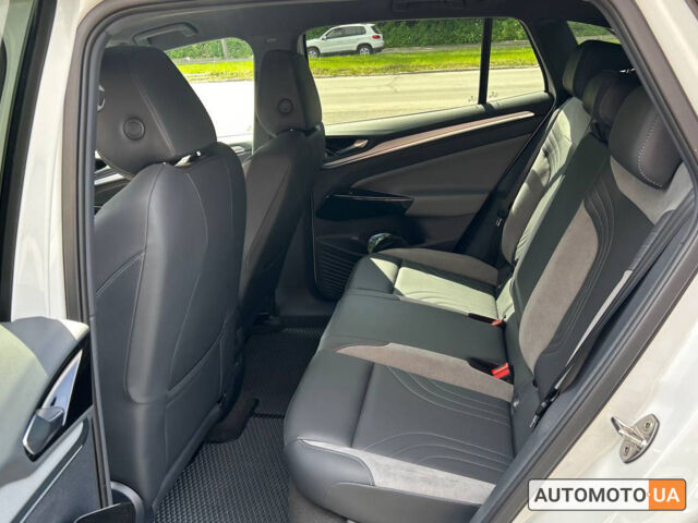 Белый Фольксваген ID.4, объемом двигателя 84 л и пробегом 4 тыс. км за 28800 $, фото 14 на Automoto.ua