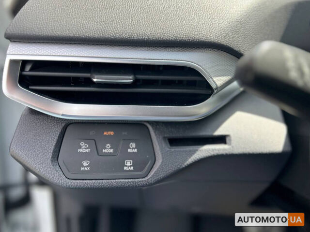 Белый Фольксваген ID.4, объемом двигателя 84 л и пробегом 4 тыс. км за 28800 $, фото 12 на Automoto.ua