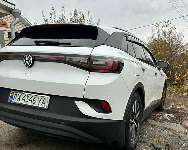 Белый Фольксваген ID.4, объемом двигателя 0 л и пробегом 69 тыс. км за 21700 $, фото 9 на Automoto.ua