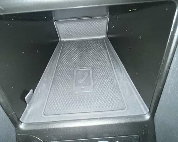 Белый Фольксваген ID.4, объемом двигателя 0 л и пробегом 69 тыс. км за 24500 $, фото 20 на Automoto.ua