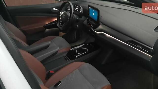 Белый Фольксваген ID.4, объемом двигателя 0 л и пробегом 150 тыс. км за 20900 $, фото 7 на Automoto.ua