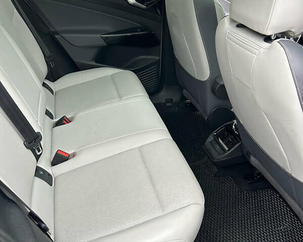 Белый Фольксваген ID.4, объемом двигателя 0 л и пробегом 69 тыс. км за 21700 $, фото 6 на Automoto.ua