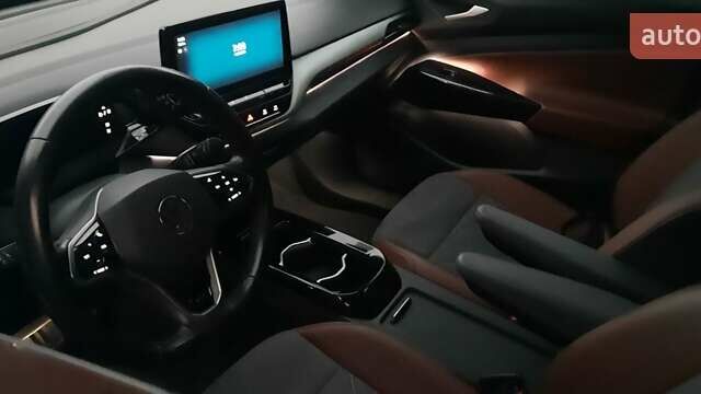 Белый Фольксваген ID.4, объемом двигателя 0 л и пробегом 150 тыс. км за 20900 $, фото 4 на Automoto.ua