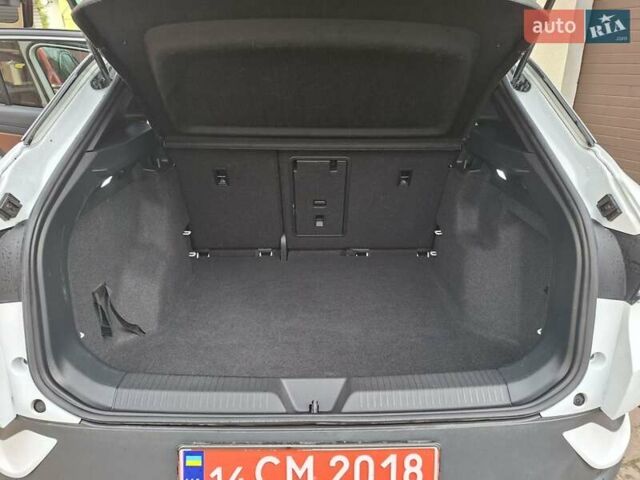 Белый Фольксваген ID.4, объемом двигателя 0 л и пробегом 115 тыс. км за 23100 $, фото 15 на Automoto.ua