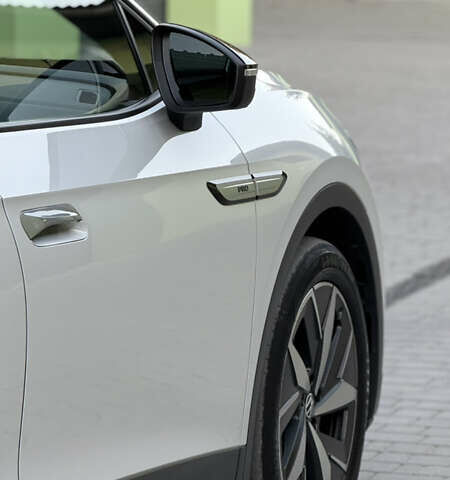 Білий Фольксваген ID.4, об'ємом двигуна 0 л та пробігом 44 тис. км за 24500 $, фото 4 на Automoto.ua