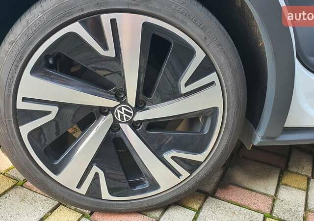 Белый Фольксваген ID.4, объемом двигателя 0 л и пробегом 16 тыс. км за 28900 $, фото 17 на Automoto.ua