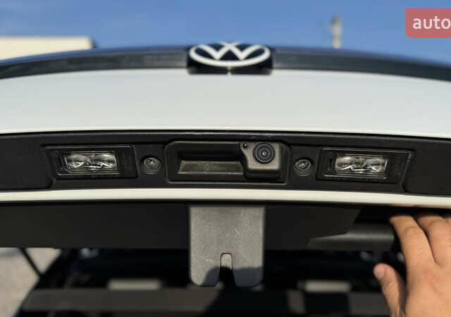 Белый Фольксваген ID.4, объемом двигателя 0 л и пробегом 131 тыс. км за 22500 $, фото 13 на Automoto.ua