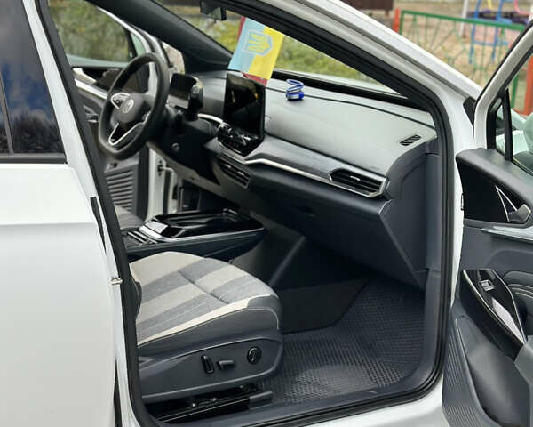 Белый Фольксваген ID.4, объемом двигателя 0 л и пробегом 43 тыс. км за 22900 $, фото 11 на Automoto.ua