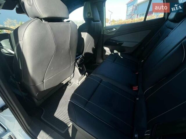 Белый Фольксваген ID.4, объемом двигателя 0 л и пробегом 38 тыс. км за 24500 $, фото 17 на Automoto.ua