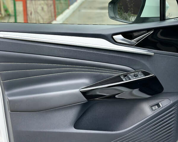 Белый Фольксваген ID.4, объемом двигателя 0 л и пробегом 43 тыс. км за 22900 $, фото 17 на Automoto.ua