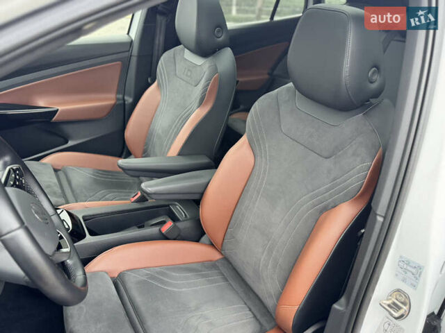 Белый Фольксваген ID.4, объемом двигателя 0 л и пробегом 160 тыс. км за 24499 $, фото 19 на Automoto.ua