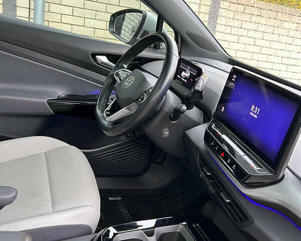 Белый Фольксваген ID.4, объемом двигателя 0 л и пробегом 69 тыс. км за 21700 $, фото 5 на Automoto.ua