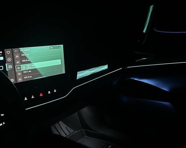 Белый Фольксваген ID.4, объемом двигателя 0 л и пробегом 8 тыс. км за 33500 $, фото 8 на Automoto.ua