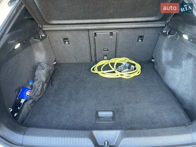 Білий Фольксваген ID.4, об'ємом двигуна 0 л та пробігом 230 тис. км за 21800 $, фото 33 на Automoto.ua