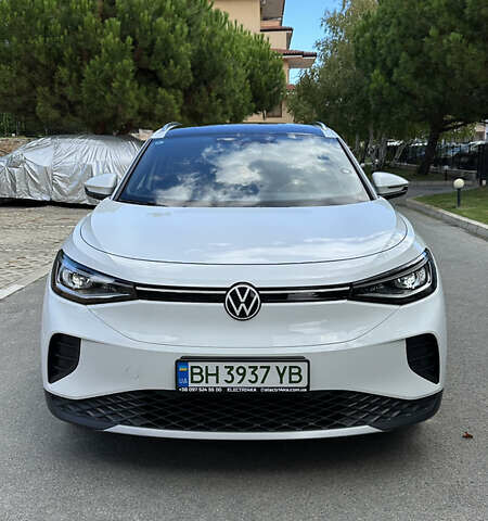 Белый Фольксваген ID.4, объемом двигателя 0 л и пробегом 5 тыс. км за 25000 $, фото 1 на Automoto.ua