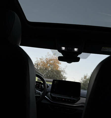 Білий Фольксваген ID.4, об'ємом двигуна 0 л та пробігом 44 тис. км за 24500 $, фото 6 на Automoto.ua