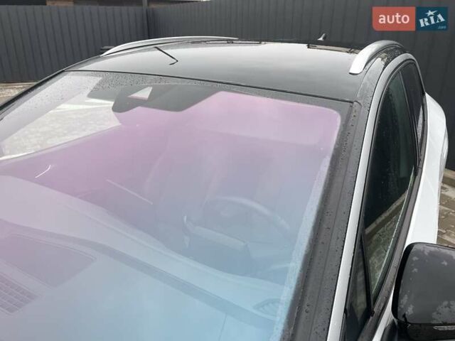 Белый Фольксваген ID.4, объемом двигателя 0 л и пробегом 108 тыс. км за 21500 $, фото 10 на Automoto.ua