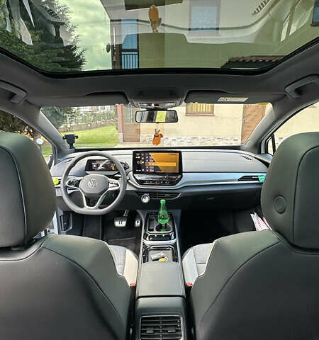 Белый Фольксваген ID.4, объемом двигателя 0 л и пробегом 5 тыс. км за 25000 $, фото 12 на Automoto.ua