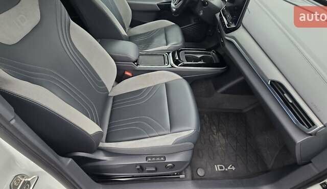Белый Фольксваген ID.4, объемом двигателя 0 л и пробегом 85 тыс. км за 25000 $, фото 11 на Automoto.ua