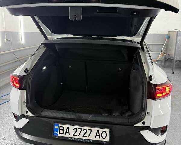 Білий Фольксваген ID.4, об'ємом двигуна 0 л та пробігом 52 тис. км за 22500 $, фото 14 на Automoto.ua