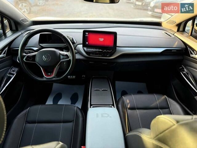 Белый Фольксваген ID.4, объемом двигателя 0 л и пробегом 92 тыс. км за 29000 $, фото 18 на Automoto.ua