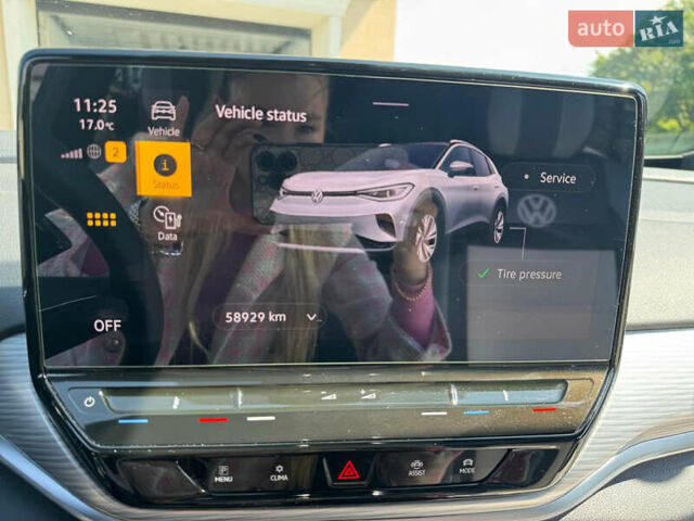 Белый Фольксваген ID.4, объемом двигателя 0 л и пробегом 55 тыс. км за 25000 $, фото 12 на Automoto.ua