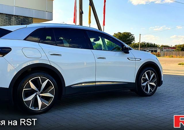 Белый Фольксваген ID.4, объемом двигателя 0 л и пробегом 15 тыс. км за 24500 $, фото 3 на Automoto.ua