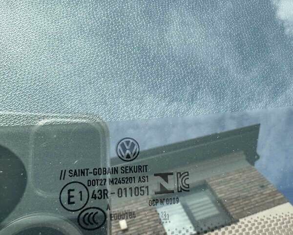 Белый Фольксваген ID.4, объемом двигателя 0 л и пробегом 60 тыс. км за 23900 $, фото 10 на Automoto.ua