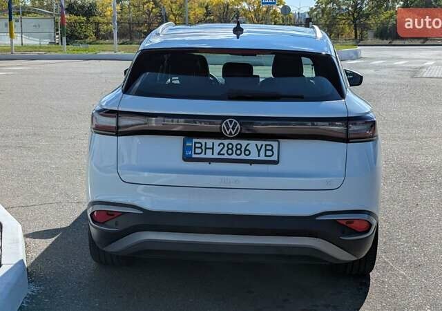 Белый Фольксваген ID.4, объемом двигателя 0 л и пробегом 46 тыс. км за 24500 $, фото 8 на Automoto.ua