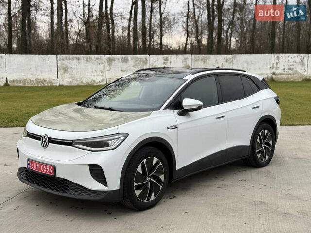 Белый Фольксваген ID.4, объемом двигателя 0 л и пробегом 61 тыс. км за 20900 $, фото 2 на Automoto.ua