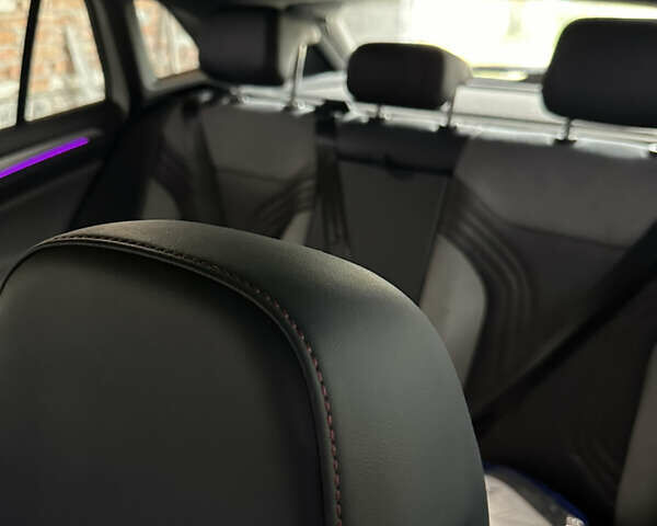 Белый Фольксваген ID.4, объемом двигателя 0 л и пробегом 56 тыс. км за 28500 $, фото 7 на Automoto.ua