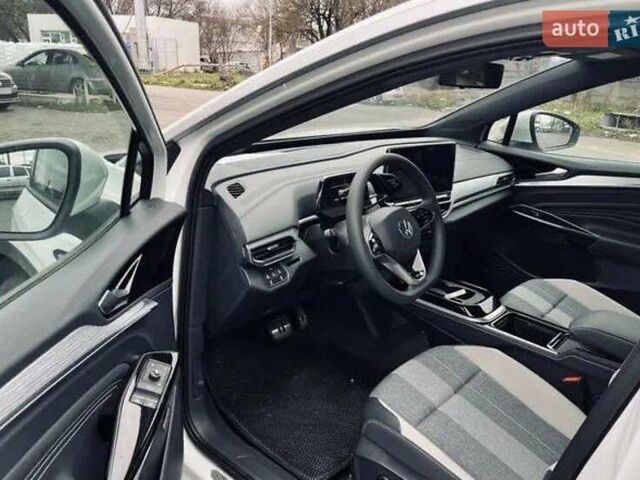 Белый Фольксваген ID.4, объемом двигателя 0 л и пробегом 19 тыс. км за 23500 $, фото 4 на Automoto.ua