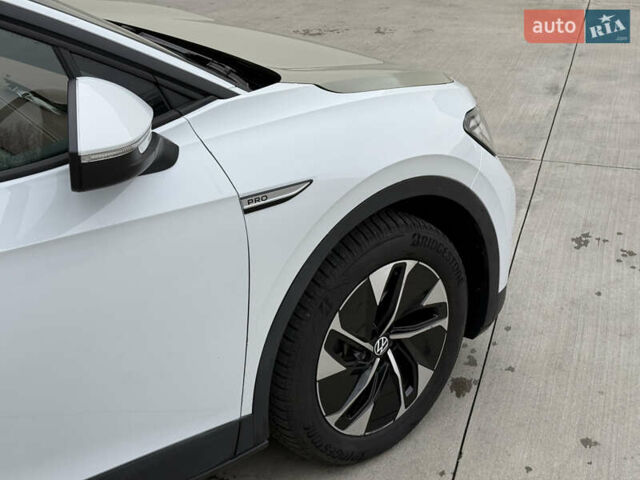 Белый Фольксваген ID.4, объемом двигателя 0 л и пробегом 61 тыс. км за 20900 $, фото 22 на Automoto.ua
