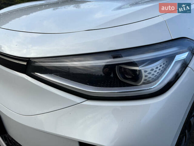 Белый Фольксваген ID.4, объемом двигателя 0 л и пробегом 72 тыс. км за 25500 $, фото 9 на Automoto.ua