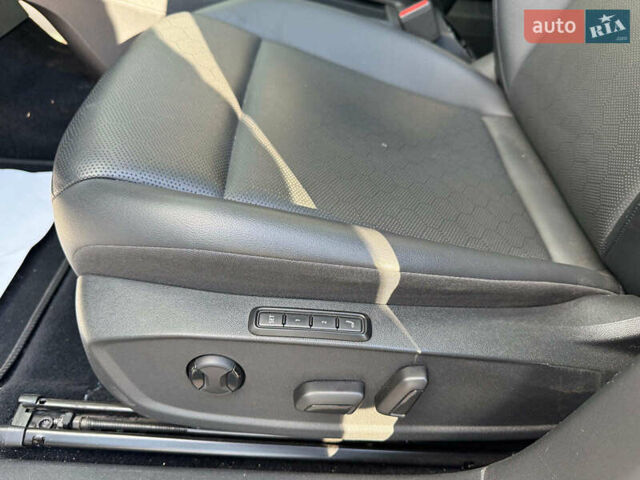 Білий Фольксваген ID.4, об'ємом двигуна 0 л та пробігом 34 тис. км за 26440 $, фото 20 на Automoto.ua