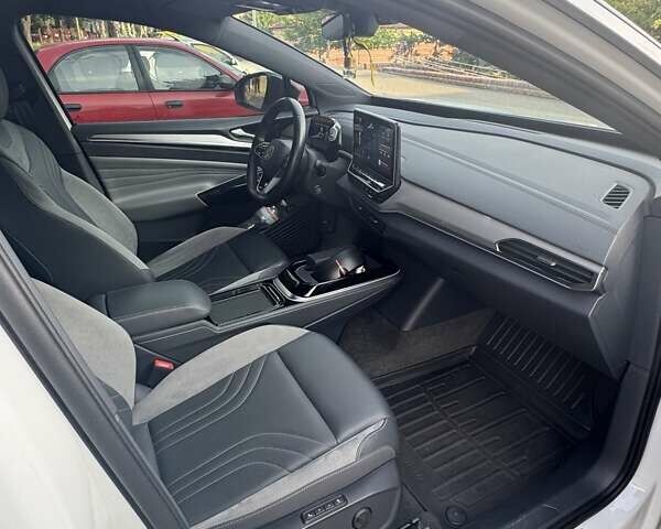 Білий Фольксваген ID.4, об'ємом двигуна 0 л та пробігом 80 тис. км за 25000 $, фото 5 на Automoto.ua